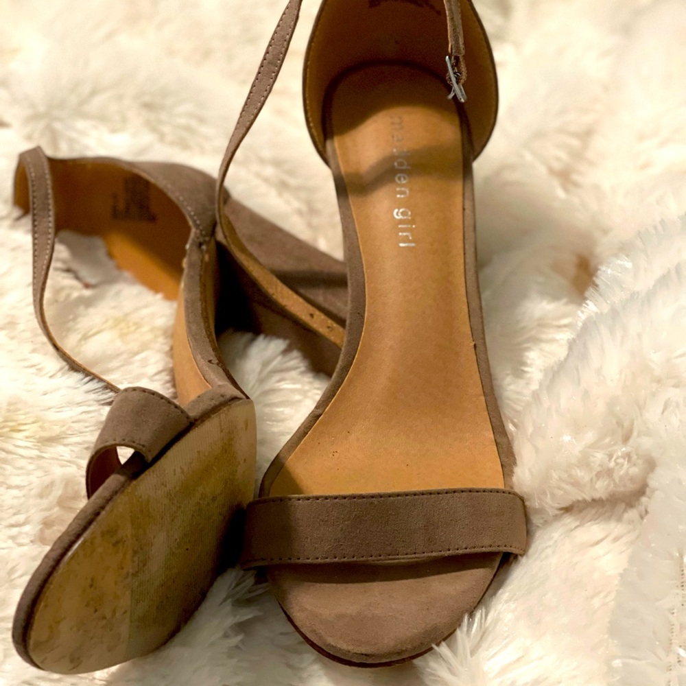 Beige Madden girl heels 🫶🏽